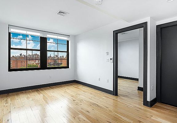 2nd image of 340 E 117th St #9C