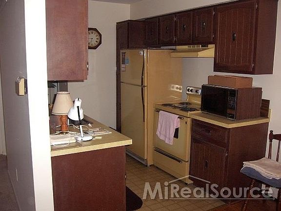 4th image of 24028 Meadow Bridge Dr