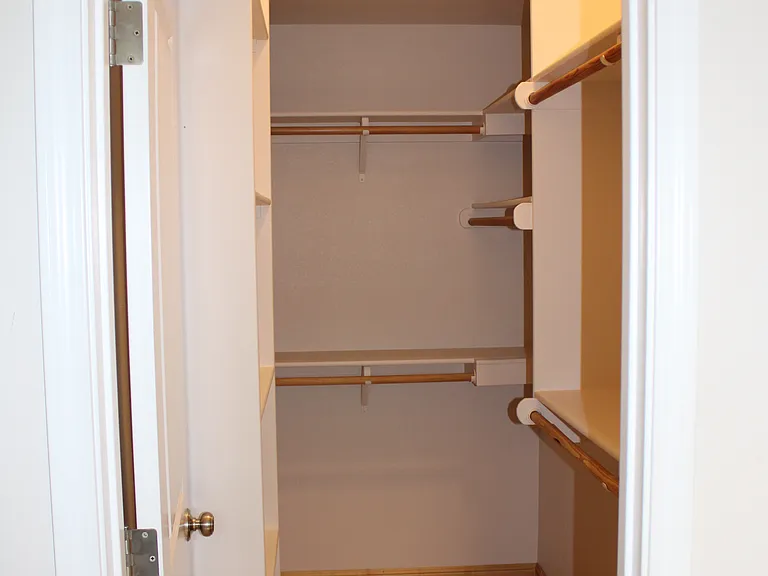& 207A Manor Dr — Photo 11