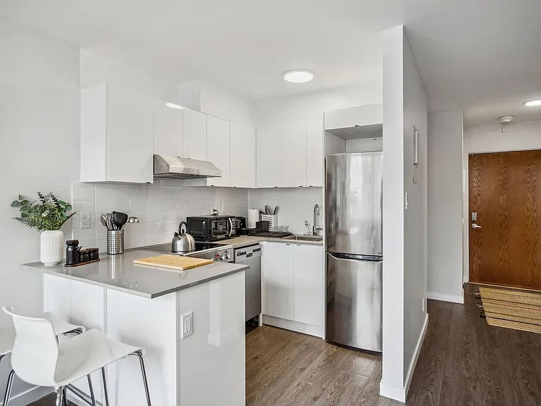 1260 Harwood St — Photo 48