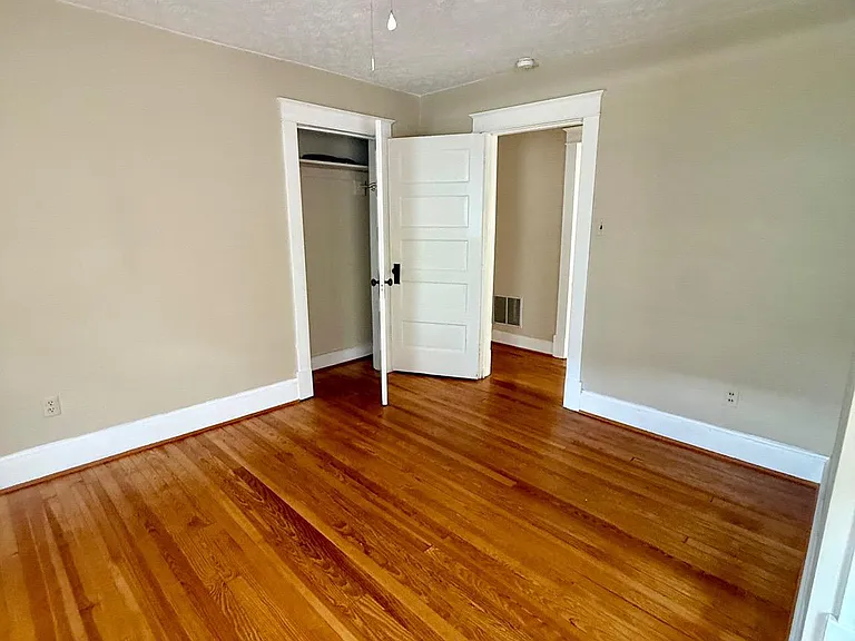 317 S Kent St — Photo 8