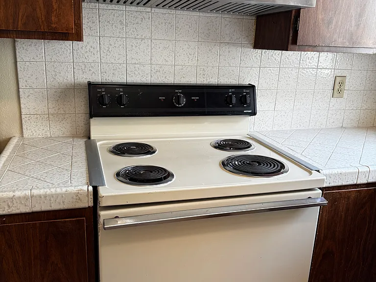 4120 Venus St #D — Photo 6