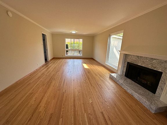 4th image of 3707 Hillside Ct