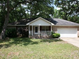 25 Magnolia Rd, Midway, GA 31320