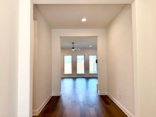 217 Silo Dr — Photo 2