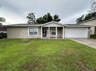 608 Valley Hill Dr, Brandon, FL 33510