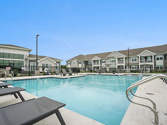 Seasons at Mount Pleasant Apartments in Mount Pleasant, Wisconsin. Luxury, condo style, studio, 1 bedroom, 2 bedroom, and 3 bedroom apartments, with private garages and entries