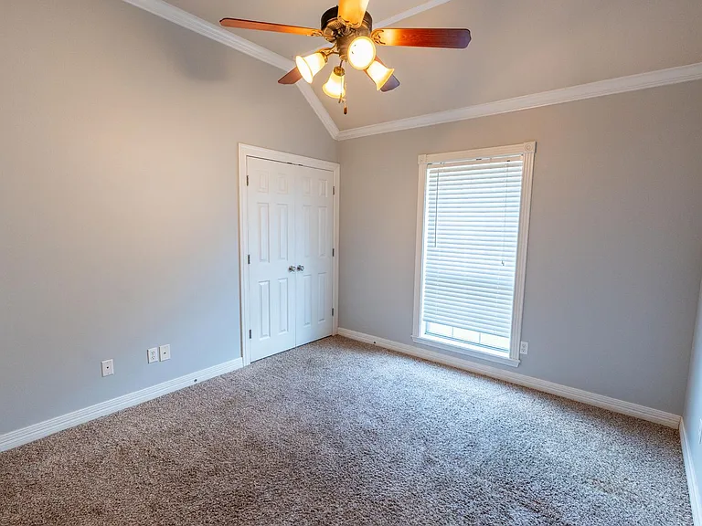 2523 Brookhaven Dr — Photo 8