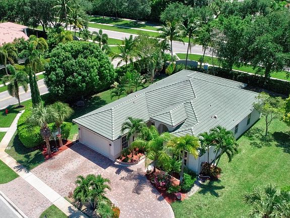 3rd image of 4628 Windward Cove Ln