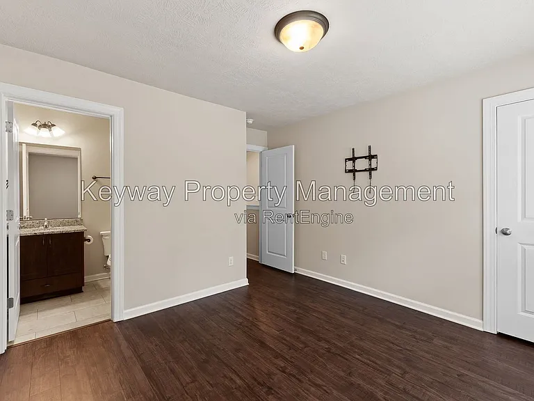 1842 Butternut Dr — Photo 10