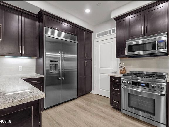 5th image of 4803 N Woodmere Fairway