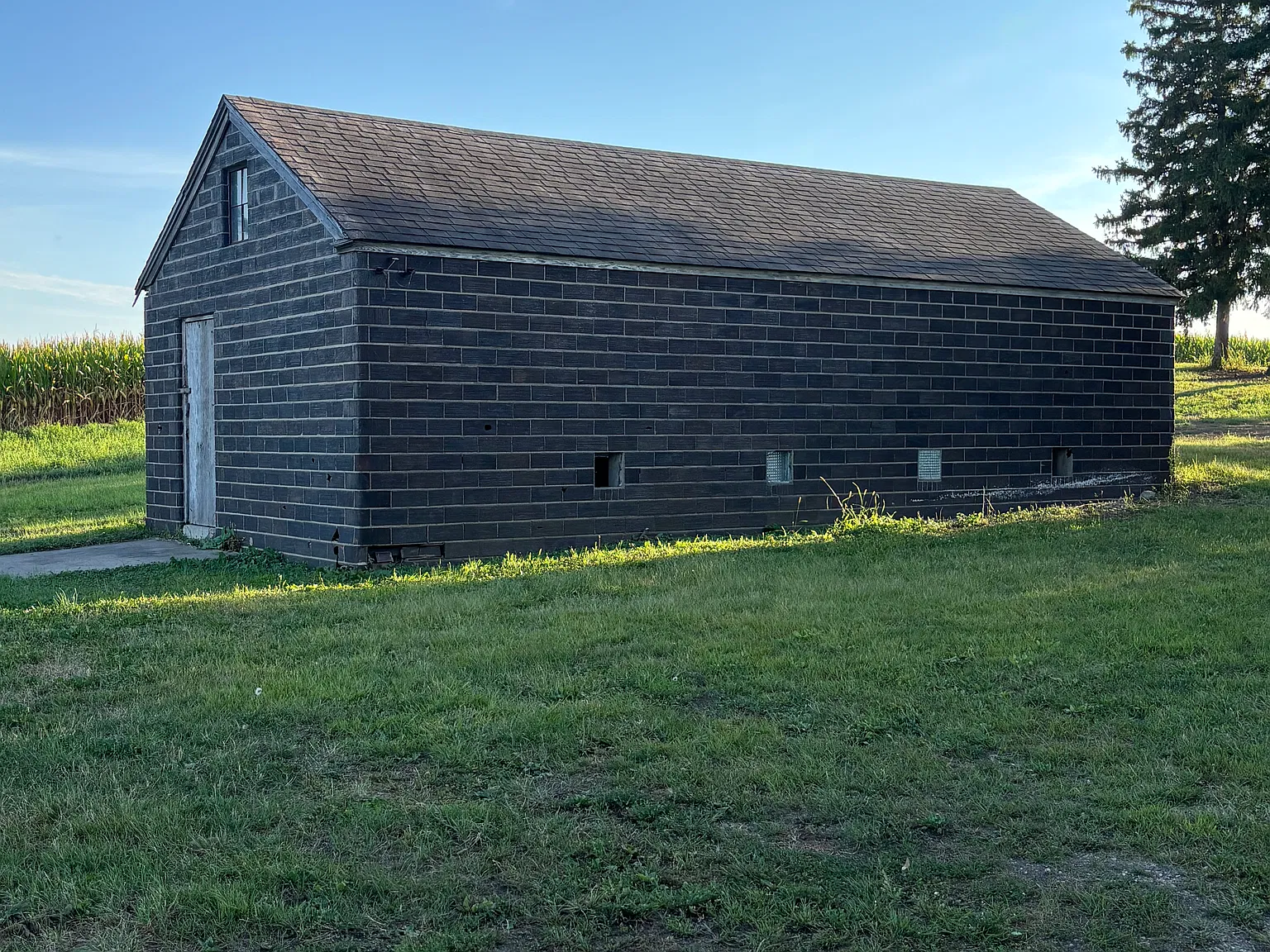 4 bed, $3,200 — Photo 4