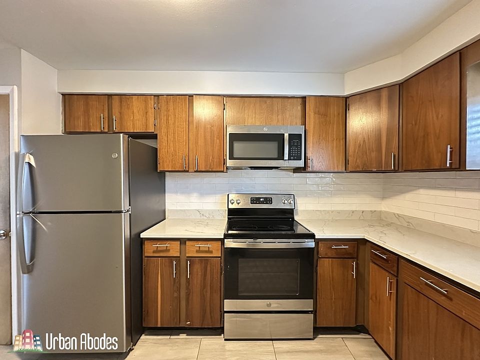 1st image of 8644 Skokie Blvd #206