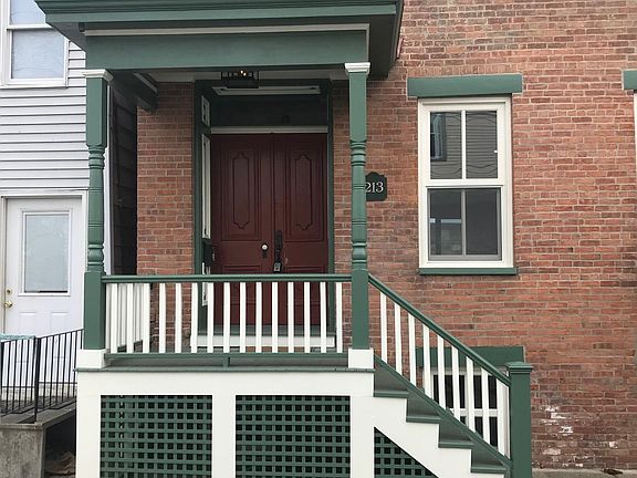 3rd image of 213.5 Robinson St