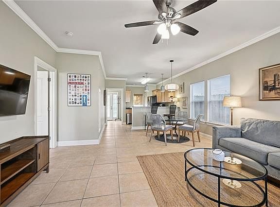 5th image of 312 Lismore Ln