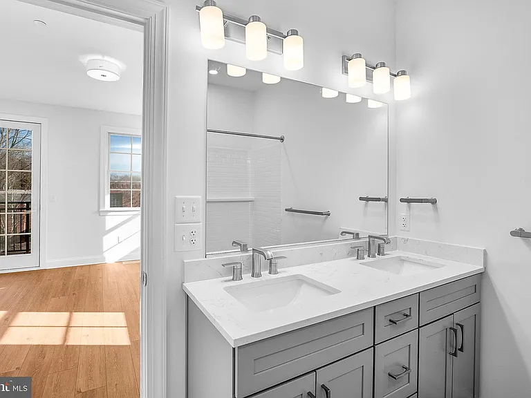 123 S Washington St #202 — Photo 22