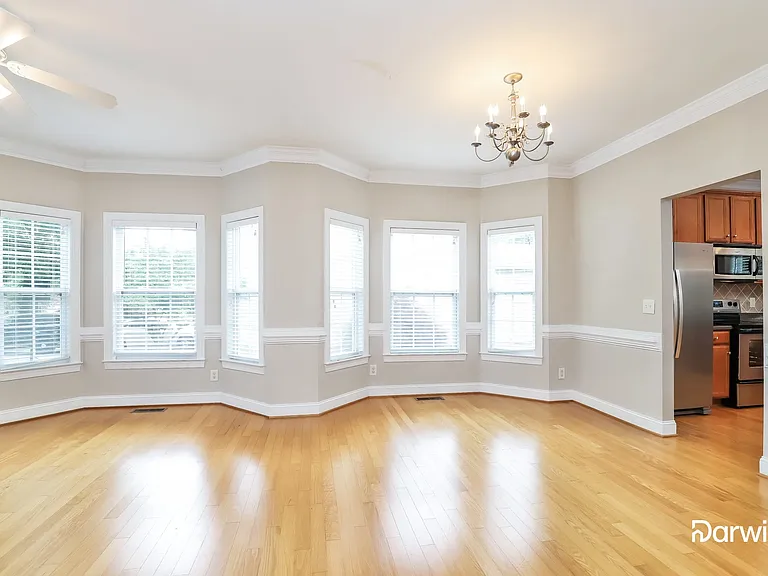 116 Eva Dr — Photo 9