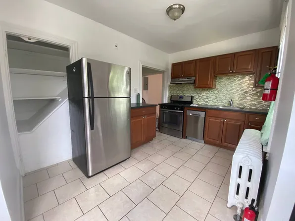 315 N Swarthmore Ave #2A, Ridley Park, PA 19078