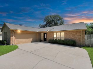 11506 Barwood Bend Dr, Houston, TX 77065