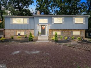 4 Grove Rd, Sewell, NJ 08080