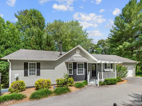 210 Post Oak Trl, Leicester, NC 28748