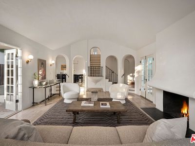 950 N Holliston Ave, Pasadena, CA, 91104