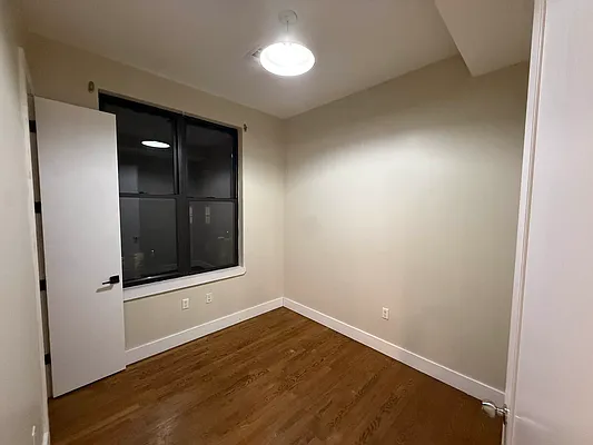 Bedroom, photo 6