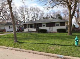 1032 E Park Hills Dr, Appleton, WI 54915