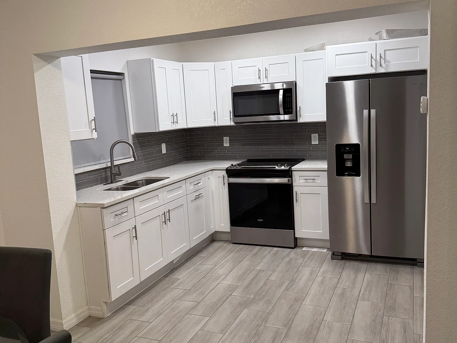 2 bed, 792 sqft, $2,025 — Photo 2