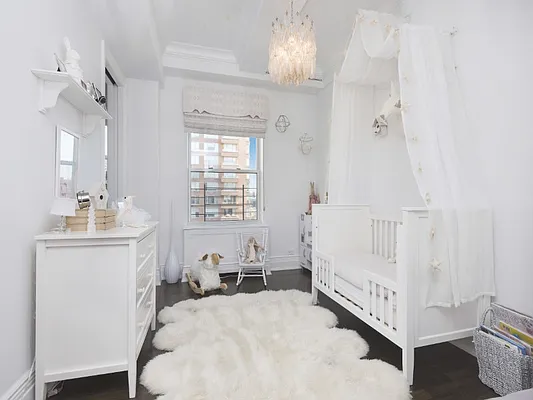 Sold by Sotheby's International Realty | media 8