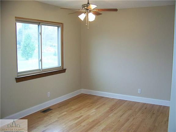 5th image of 6271 E Porter Ave