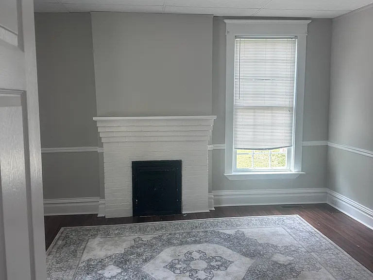 507 E Lane St #B — Photo 3