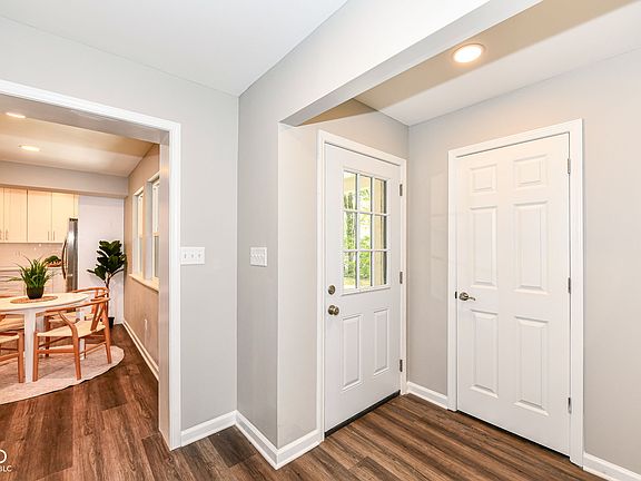 4th image of 5364 Olympia Dr