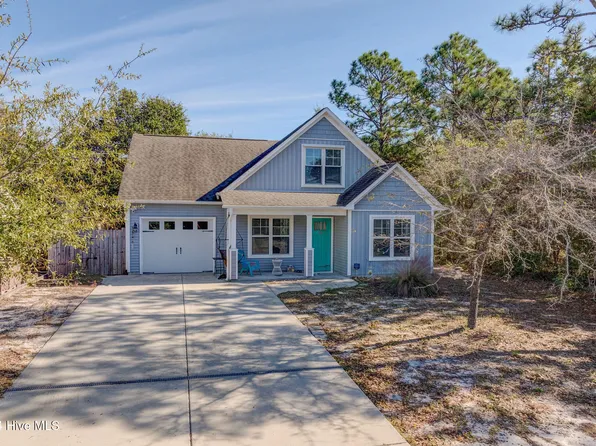 168 NW 2nd Street, Oak Island, NC 28465