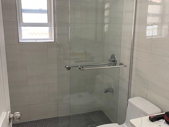 4th image of 61-43 231st St