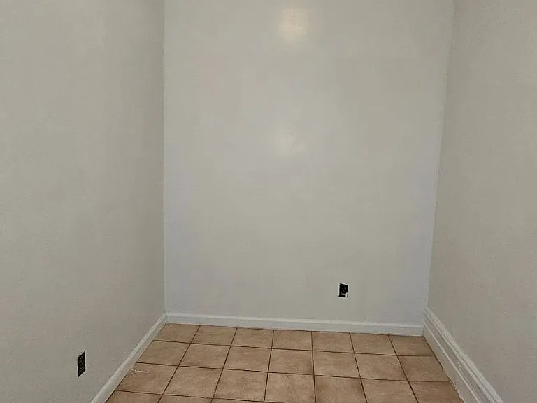 749 Kelly St — Photo 4