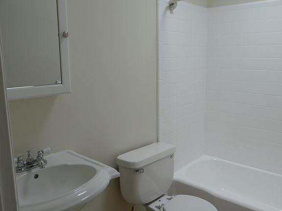 5th image of 1255 Seward St APT 309