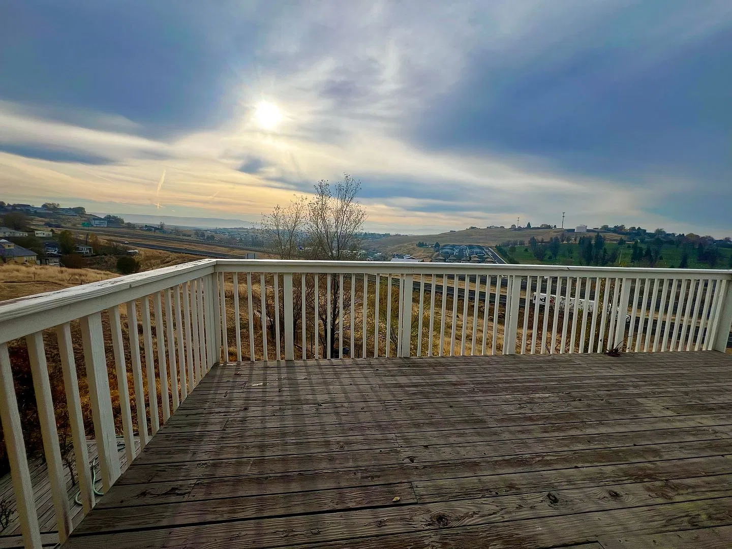Large Home with Beautiful Views! — Photo 2
