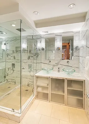 Sold by Compass | media 23