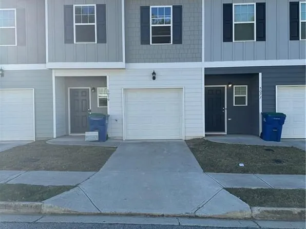 5079 Lower Elm St S, Atlanta, GA 30349