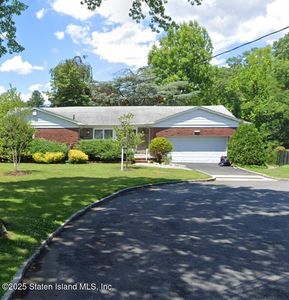46 Delphine Ter, Staten Island, NY, 10305