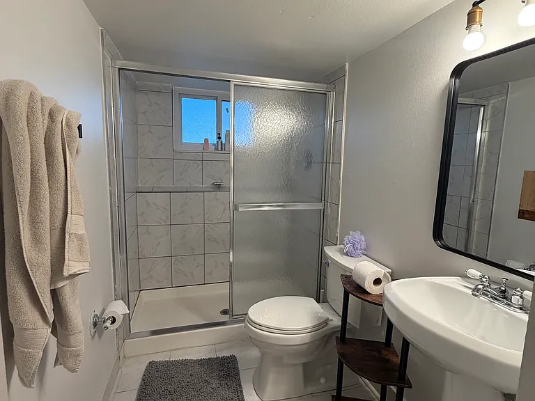 Helena Cir — Photo 10