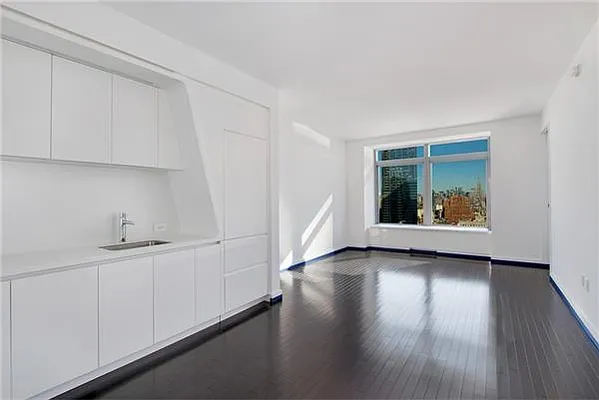 Rented by Park River | media 37