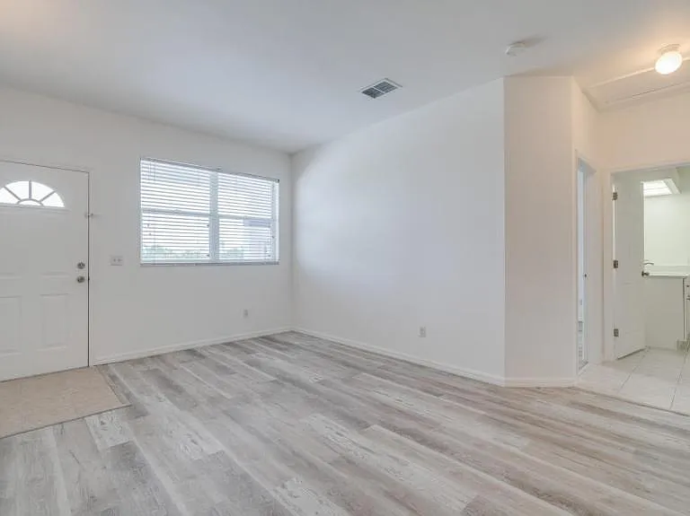5612 Rose Garden Rd #204 — Photo 18