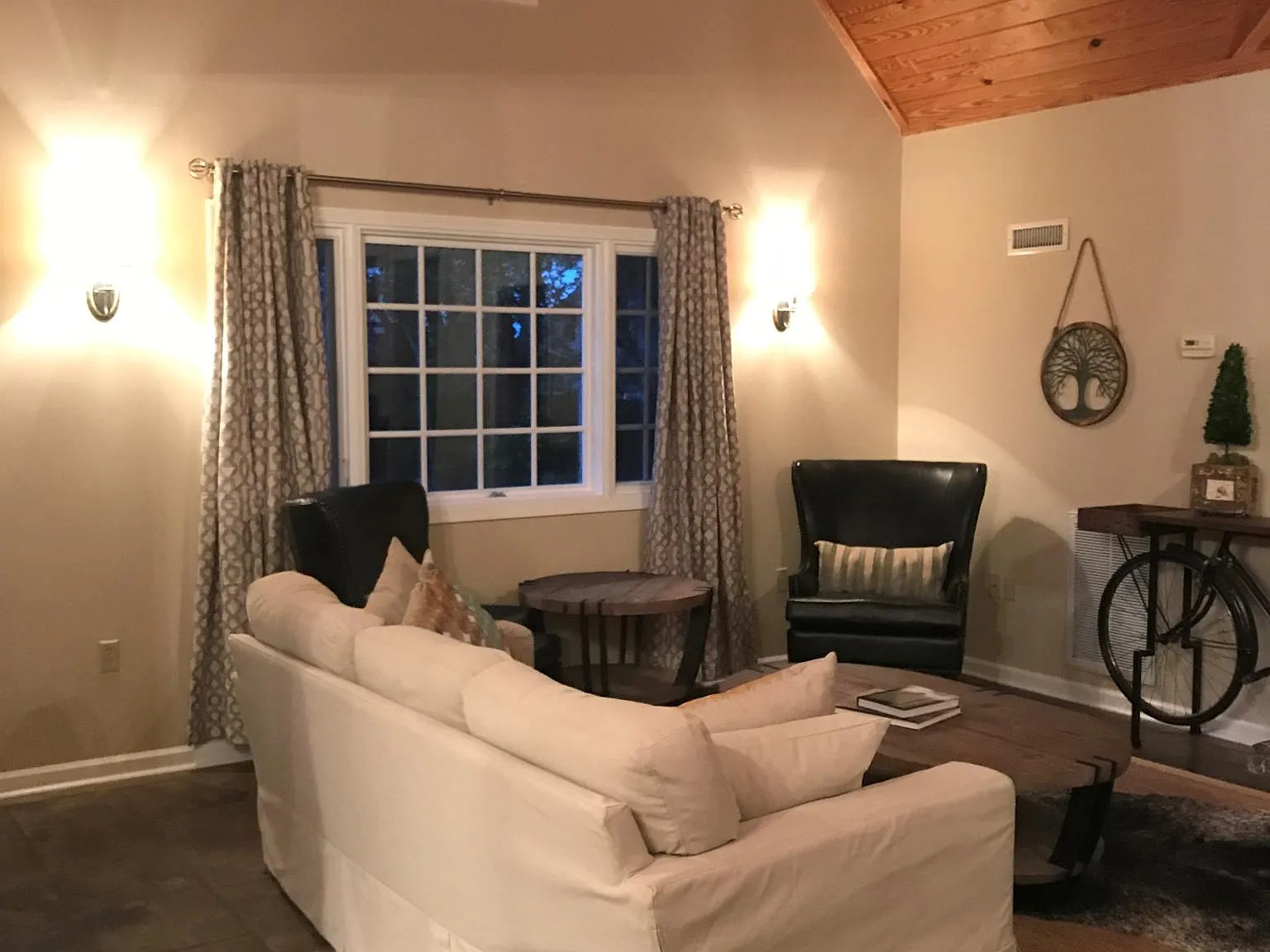 1 bed, 900 sqft, $2,400 — Photo 4