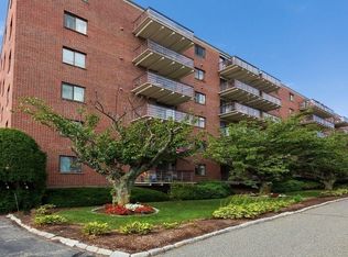 46 Cochituate Rd APT 408, Framingham, MA 01701