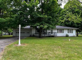 112 Woodlawn Dr, Warsaw, IN