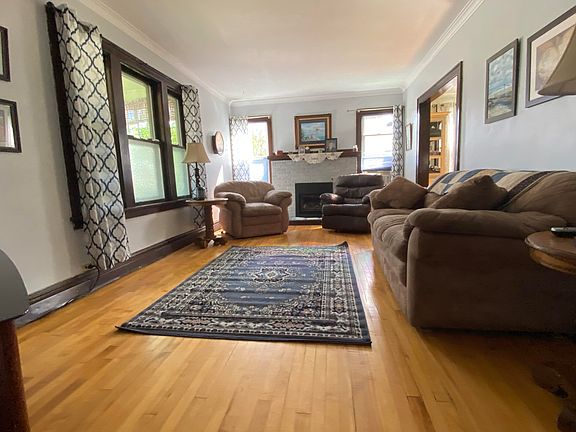 5th image of 804 E Easterday Ave