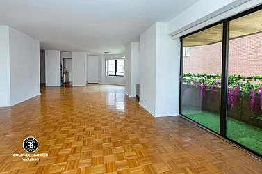 Rented by Coldwell Banker Warburg