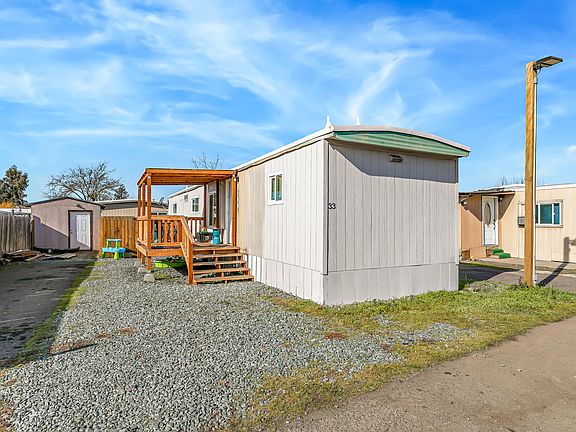 2nd image of 2700 Falcon St Space 33